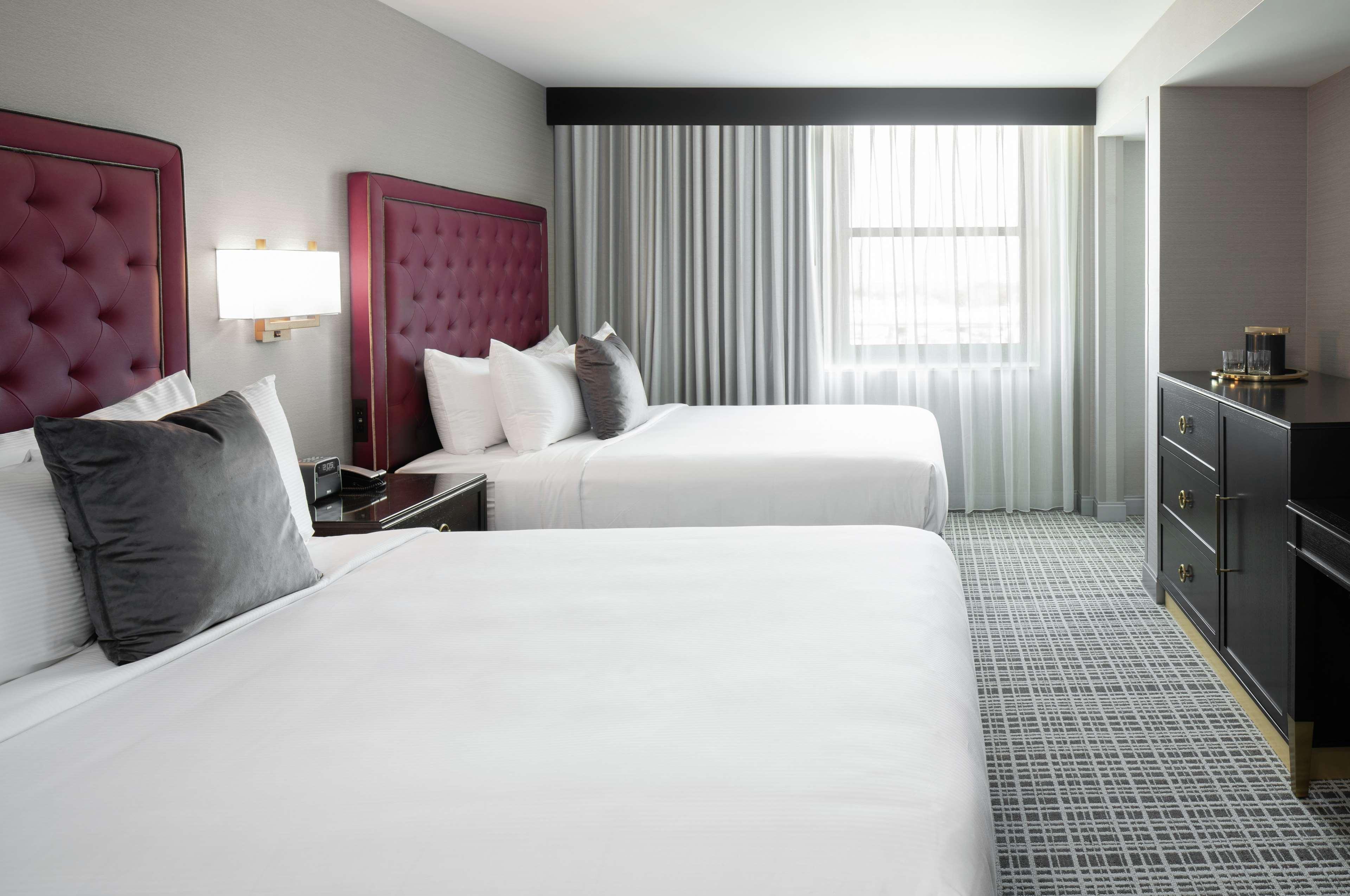 The Axis Moline Hotel, Tapestry Collection By Hilton Ngoại thất bức ảnh