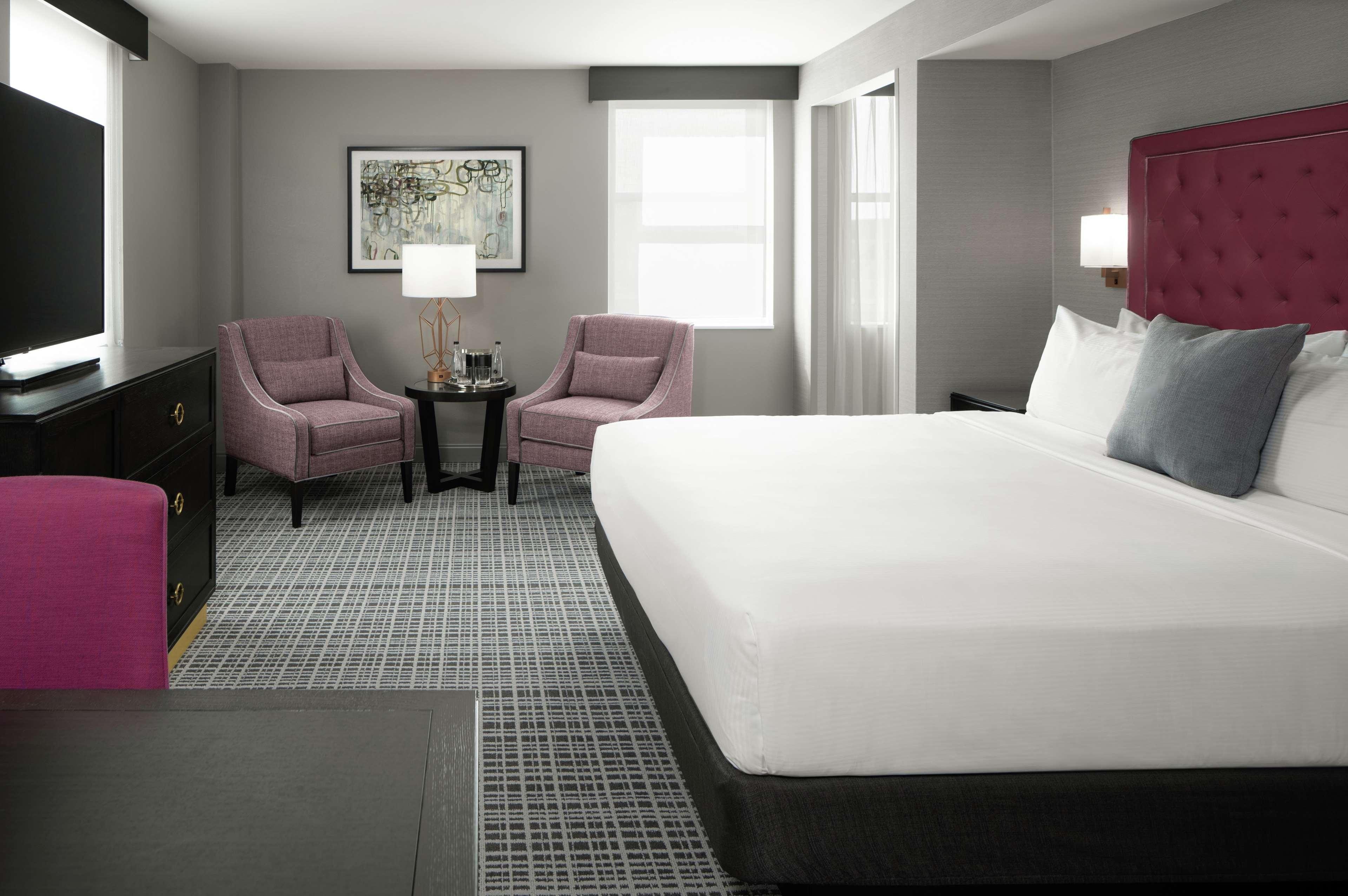 The Axis Moline Hotel, Tapestry Collection By Hilton Ngoại thất bức ảnh