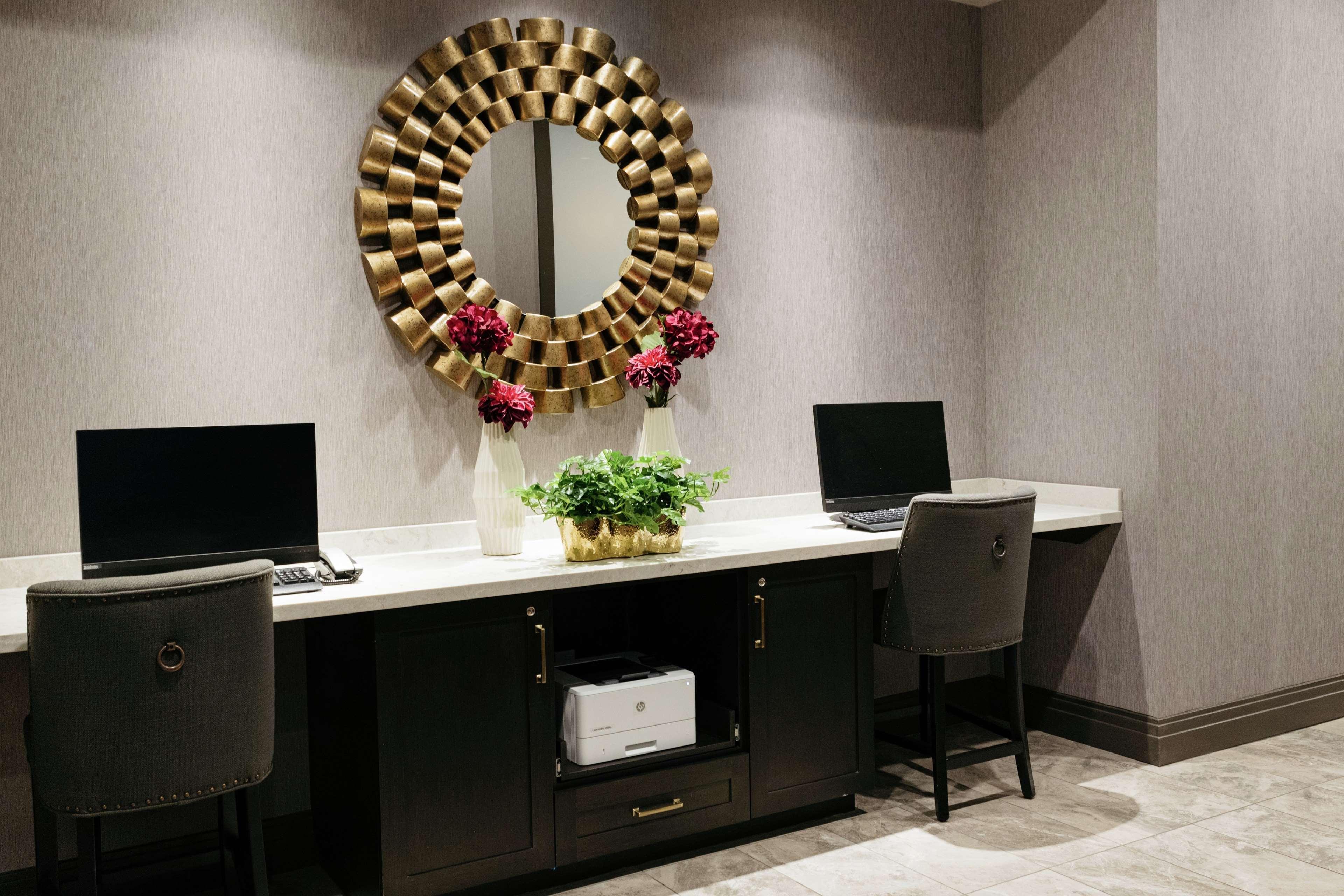 The Axis Moline Hotel, Tapestry Collection By Hilton Ngoại thất bức ảnh