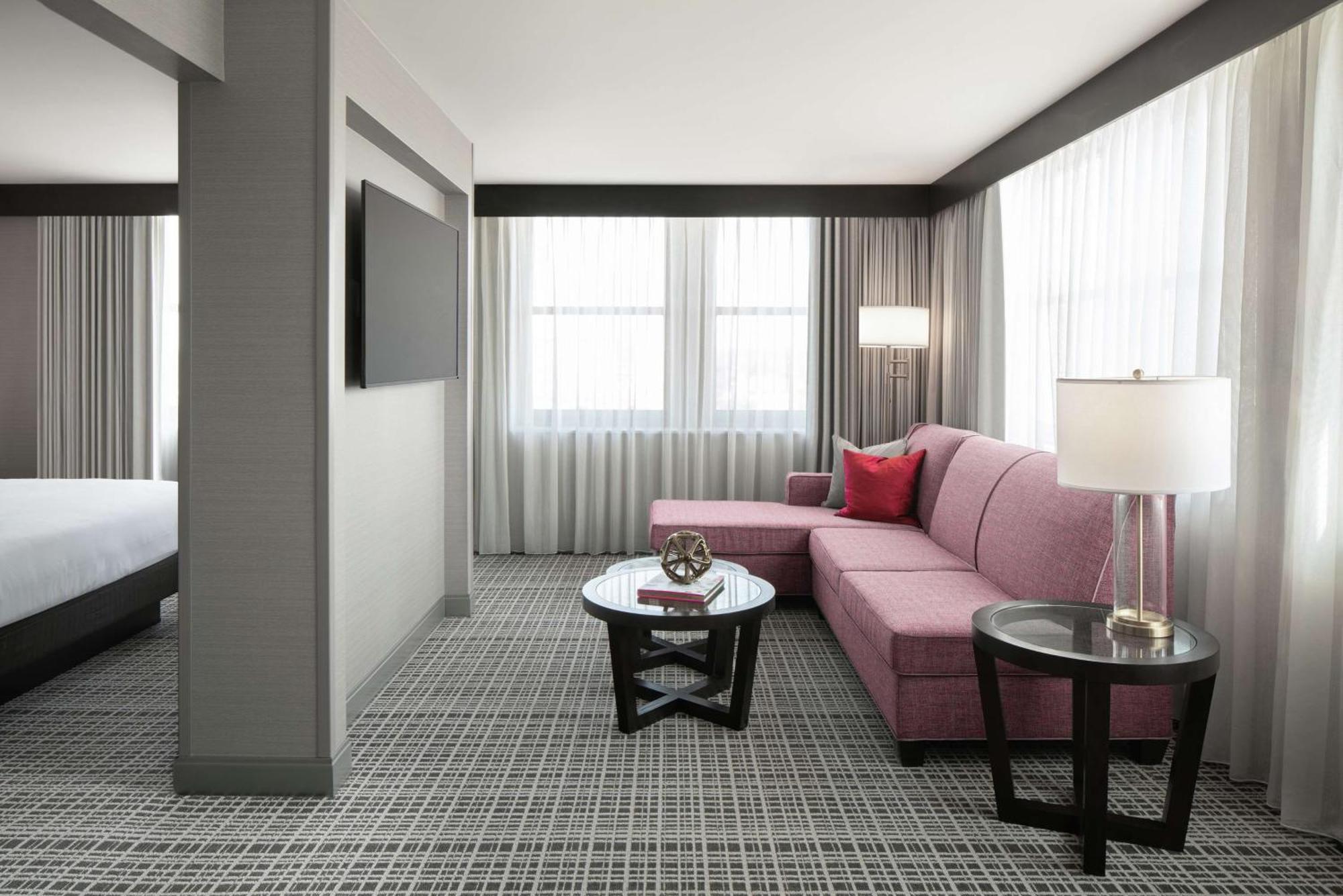 The Axis Moline Hotel, Tapestry Collection By Hilton Ngoại thất bức ảnh